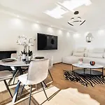 Apartment In Cannes-Croisette